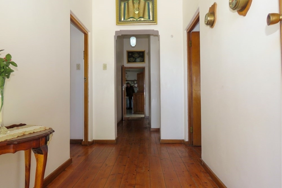 To Let 3 Bedroom Property for Rent in Woodstock Western Cape